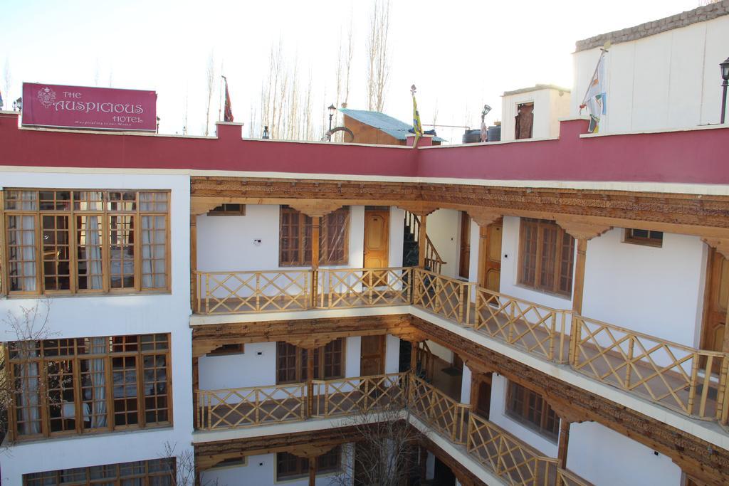 The Auspicious Hotel Leh Eksteriør bilde