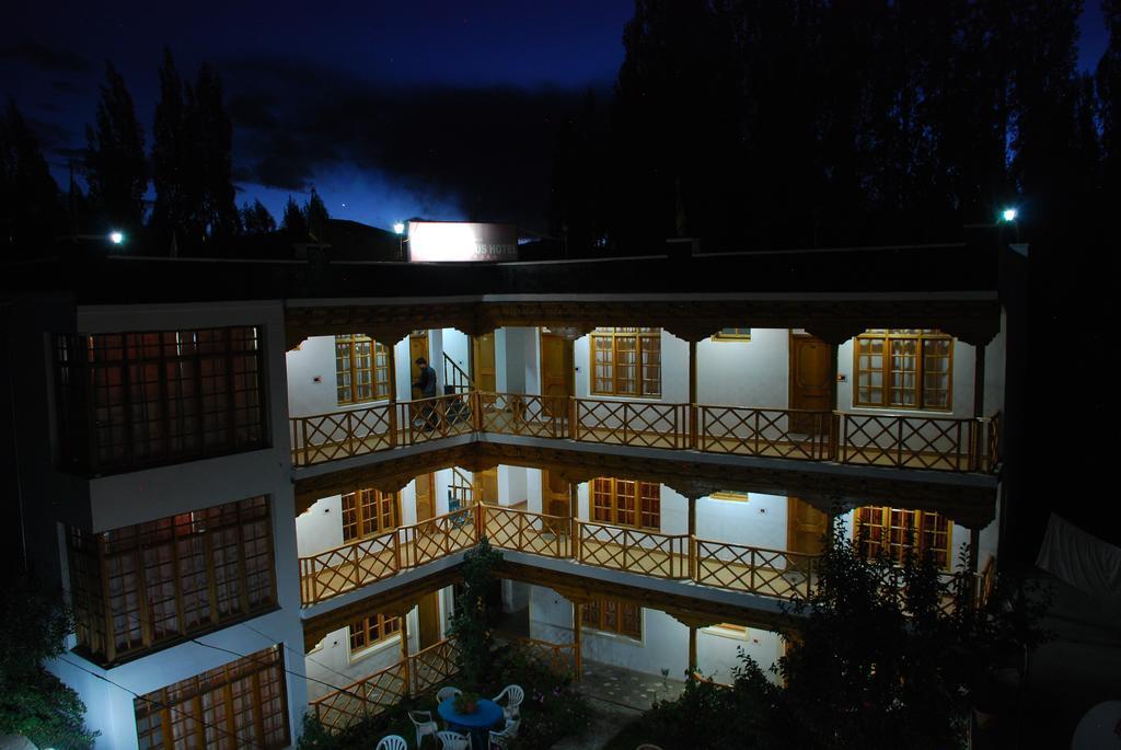 The Auspicious Hotel Leh Eksteriør bilde